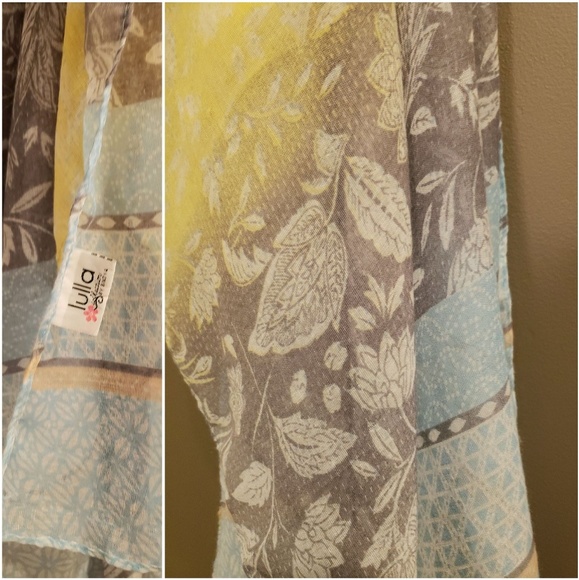 Scarf - Picture 2 of 4